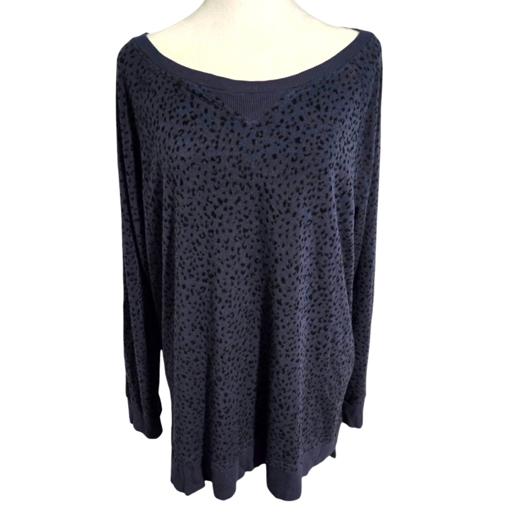 Jane and Delancey Women's oversized cheetah print dressey blue sweater size XL